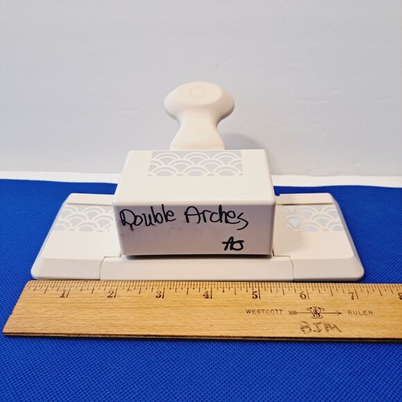 Martha Stewart Punch Around the Page Double Arches Border Punch - Picture 4 of 7